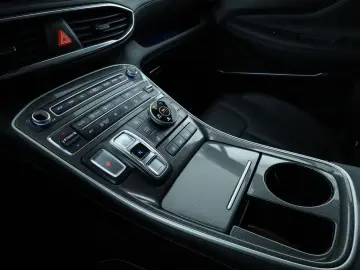 HYUNDAI Santa Fe 1.6 T-GDI Plug-in