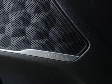 HYUNDAI Santa Fe 1.6 T-GDI Plug-in