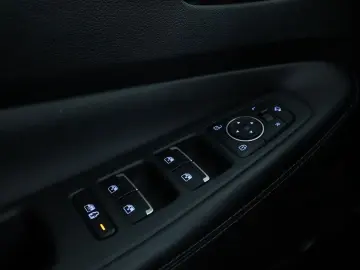 HYUNDAI Santa Fe 1.6 T-GDI Plug-in