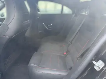 MERCEDES-BENZ CLA 250 e Coupé AMG NIGHT MULTIBEAM AMB KAM
