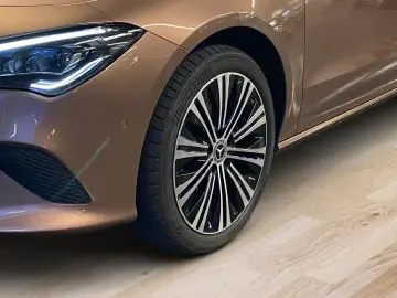 MERCEDES-BENZ CLA 250 e SB  PROGRESSIVE AHK PANO 360  STHZ