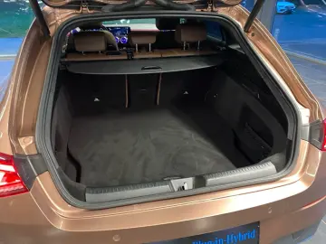 MERCEDES-BENZ CLA 250 e SB  PROGRESSIVE AHK PANO 360  STHZ