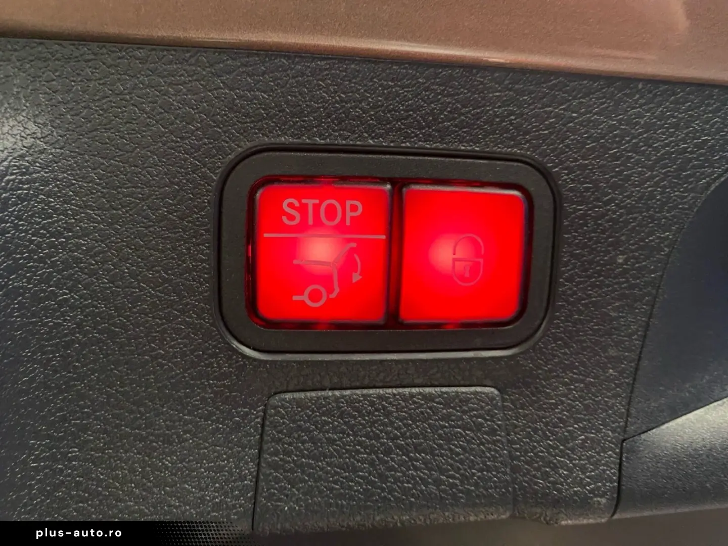 MERCEDES-BENZ CLA 250 e SB  PROGRESSIVE AHK PANO 360  STHZ