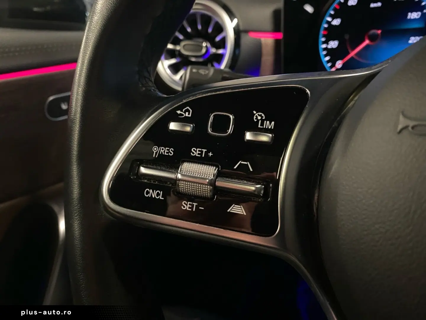 MERCEDES-BENZ CLA 250 e SB  PROGRESSIVE AHK PANO 360  STHZ