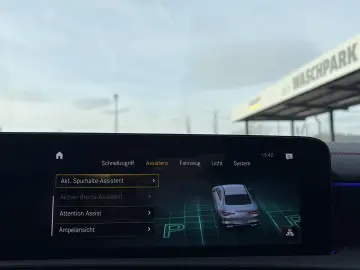 MERCEDES-BENZ CLA 250 AMG Pano Kamera Sound Alcantara 18 LED