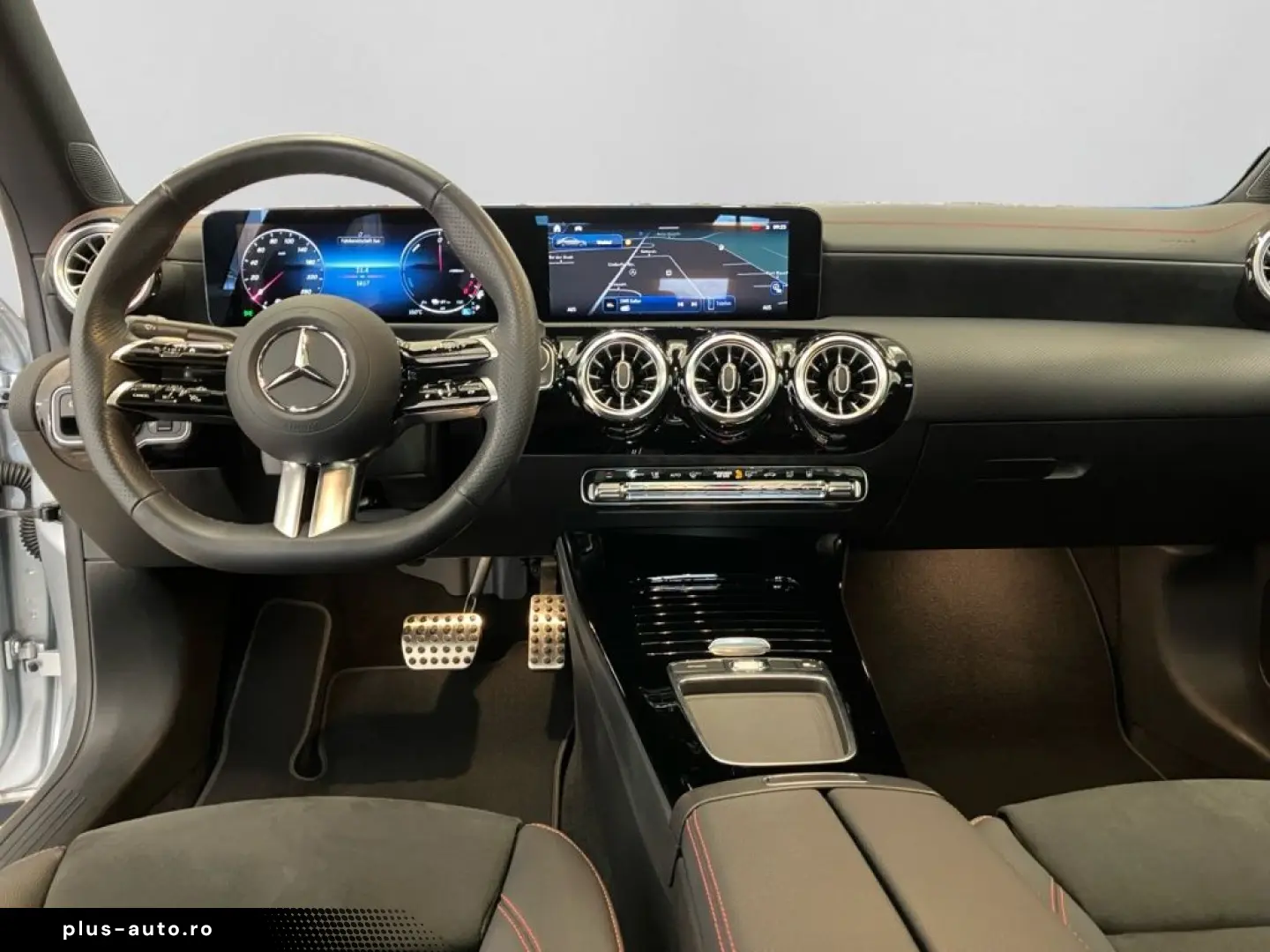 MERCEDES-BENZ CLA 250 e Coupé AMG DISTR PANO KEYL MBEAM KAM