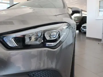 MERCEDES-BENZ CLA 250e Progressive Leder Navi Panoramad. SHZ
