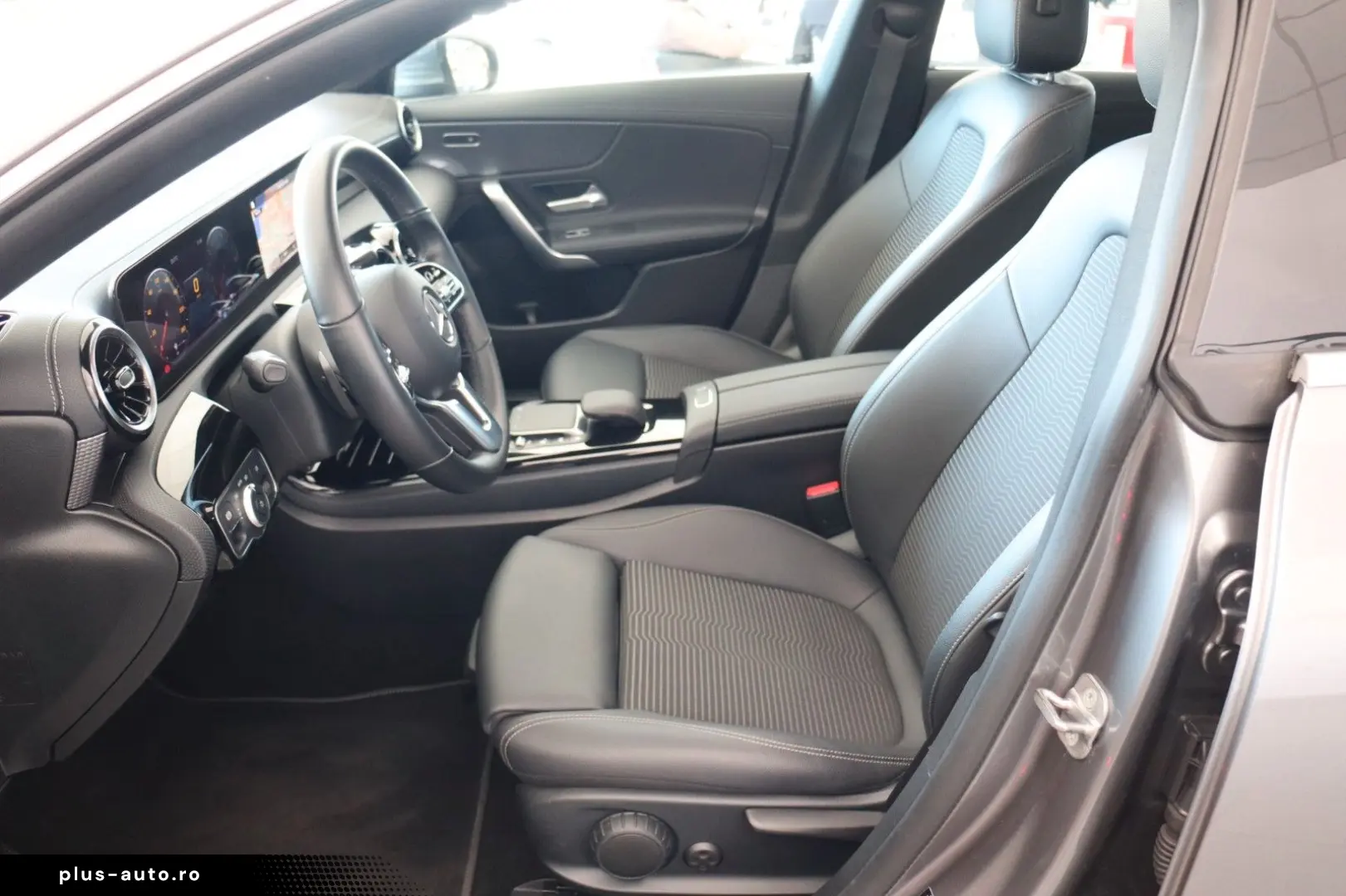 MERCEDES-BENZ CLA 250e Progressive Leder Navi Panoramad. SHZ