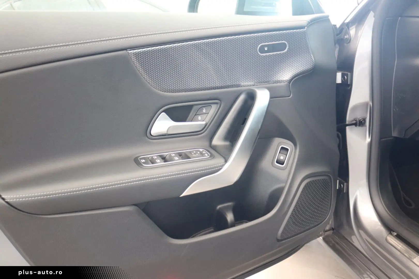 MERCEDES-BENZ CLA 250e Progressive Leder Navi Panoramad. SHZ