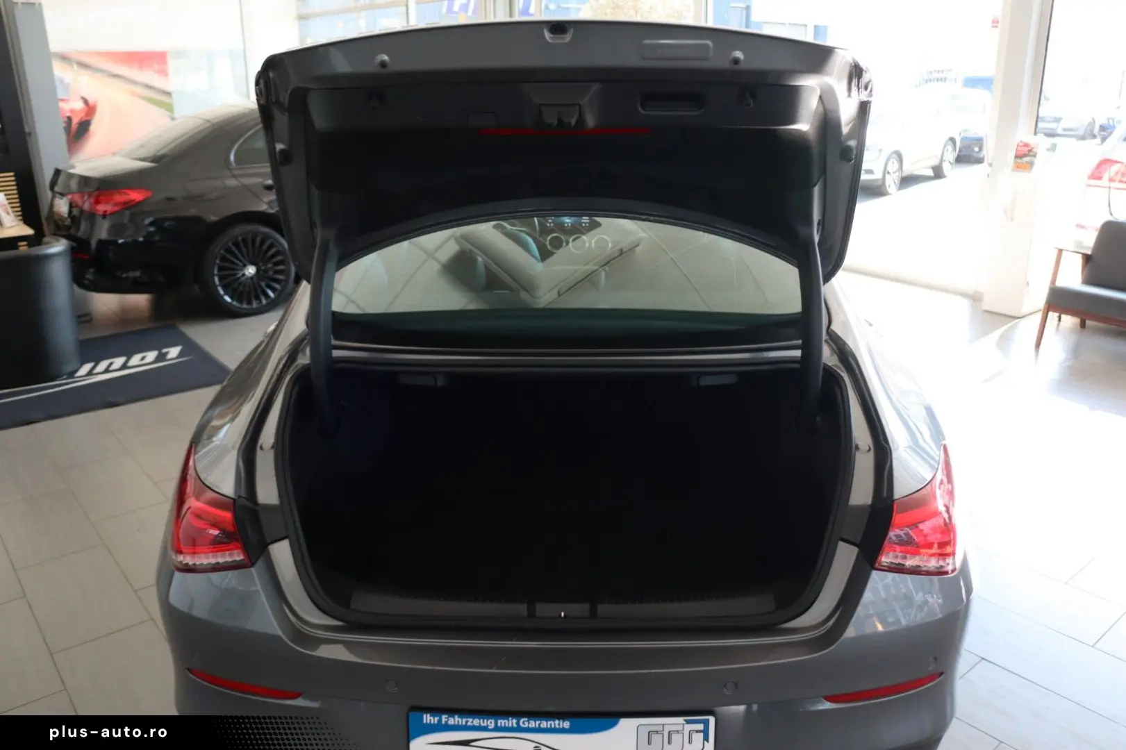 MERCEDES-BENZ CLA 250e Progressive Leder Navi Panoramad. SHZ