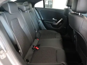 MERCEDES-BENZ CLA 250e Progressive Leder Navi Panoramad. SHZ