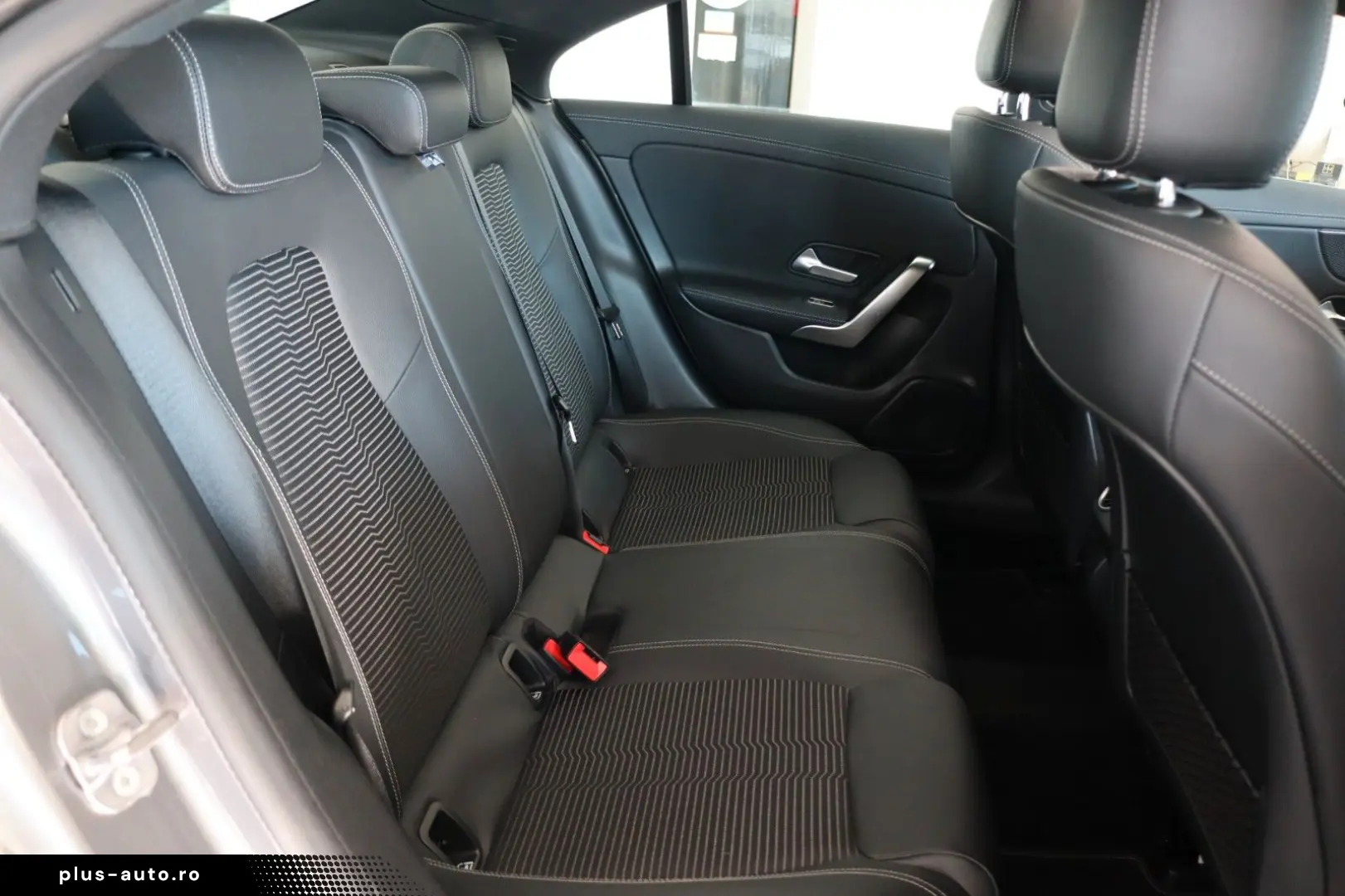 MERCEDES-BENZ CLA 250e Progressive Leder Navi Panoramad. SHZ