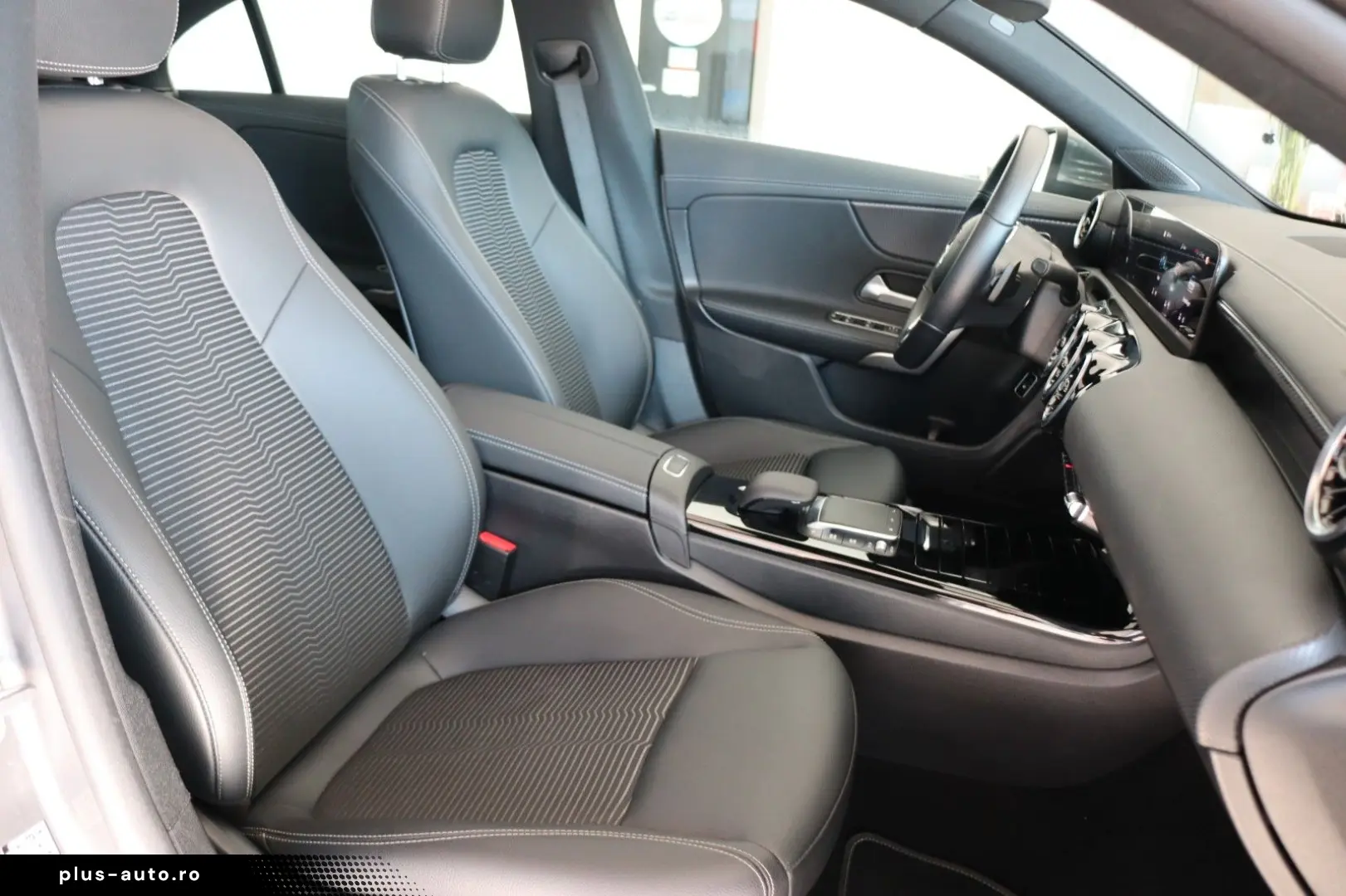 MERCEDES-BENZ CLA 250e Progressive Leder Navi Panoramad. SHZ