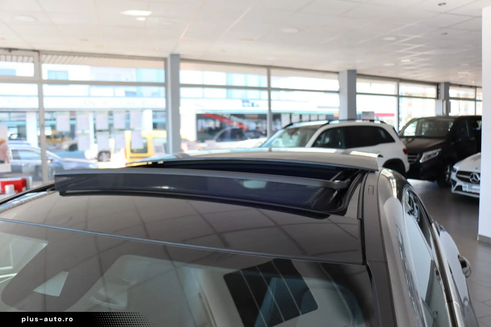 MERCEDES-BENZ CLA 250e Progressive Leder Navi Panoramad. SHZ