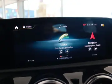 MERCEDES-BENZ CLA 250e Progressive Leder Navi Panoramad. SHZ
