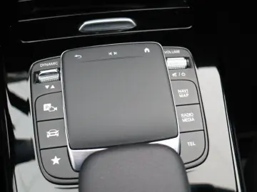 MERCEDES-BENZ CLA 250e Progressive Leder Navi Panoramad. SHZ