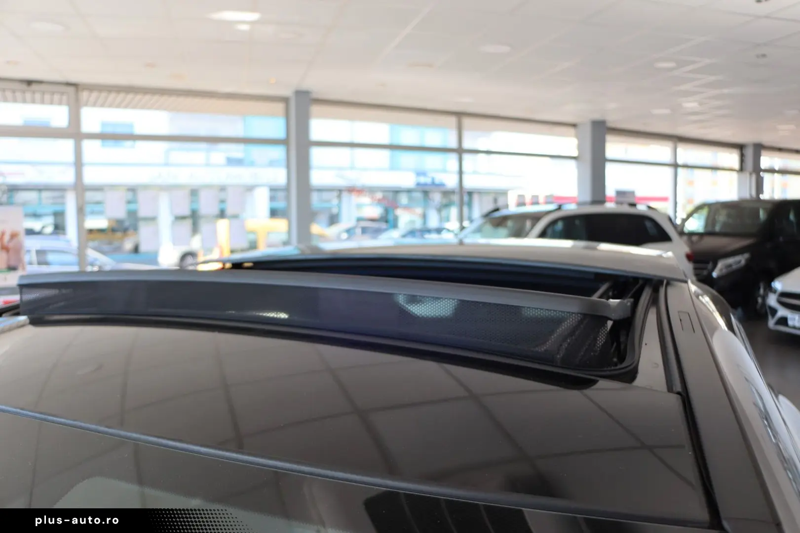 MERCEDES-BENZ CLA 250e Progressive Leder Navi Panoramad. SHZ