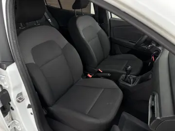 Dacia Logan TCe 90 MT6 Expression