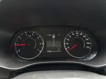 Dacia Logan TCe 90 MT6 Expression