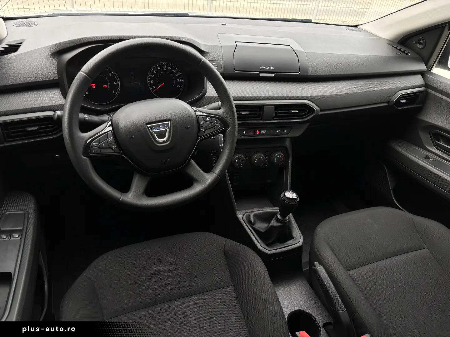 Dacia Logan TCe 90 MT6 Expression