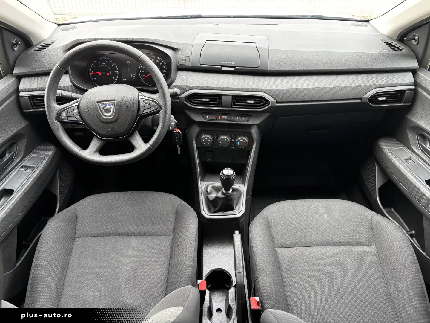 Dacia Logan TCe 90 MT6 Expression