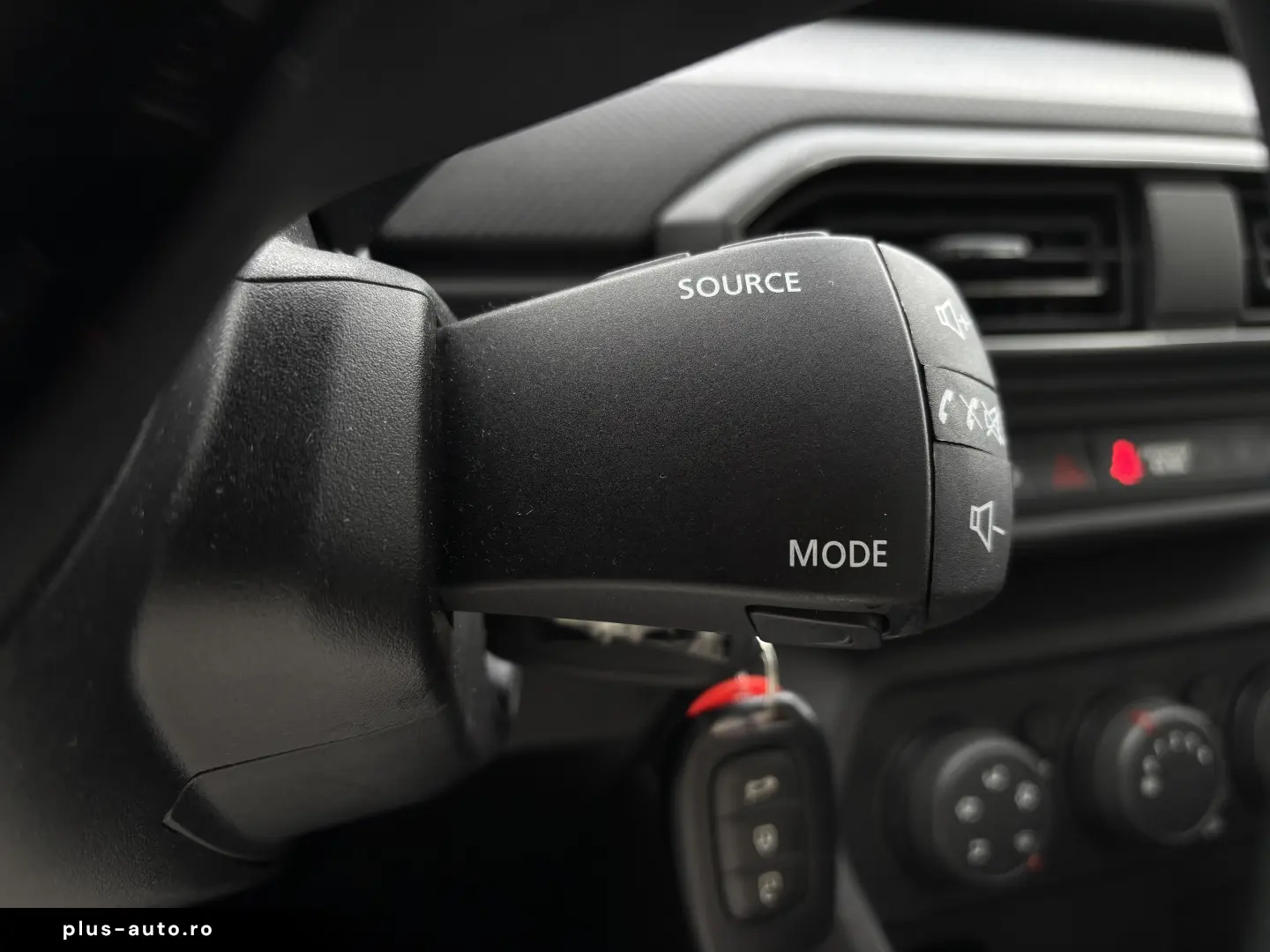 Dacia Logan TCe 90 MT6 Expression