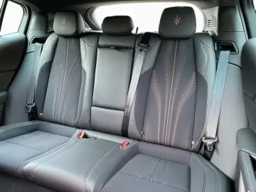 MASERATI Grecale Folgore MY24 FAHRASSIST LVL2 SITZLÜFTUNG