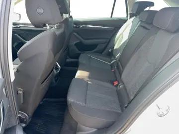 Škoda Octavia Combi STYLE 2.0 TDI DSG