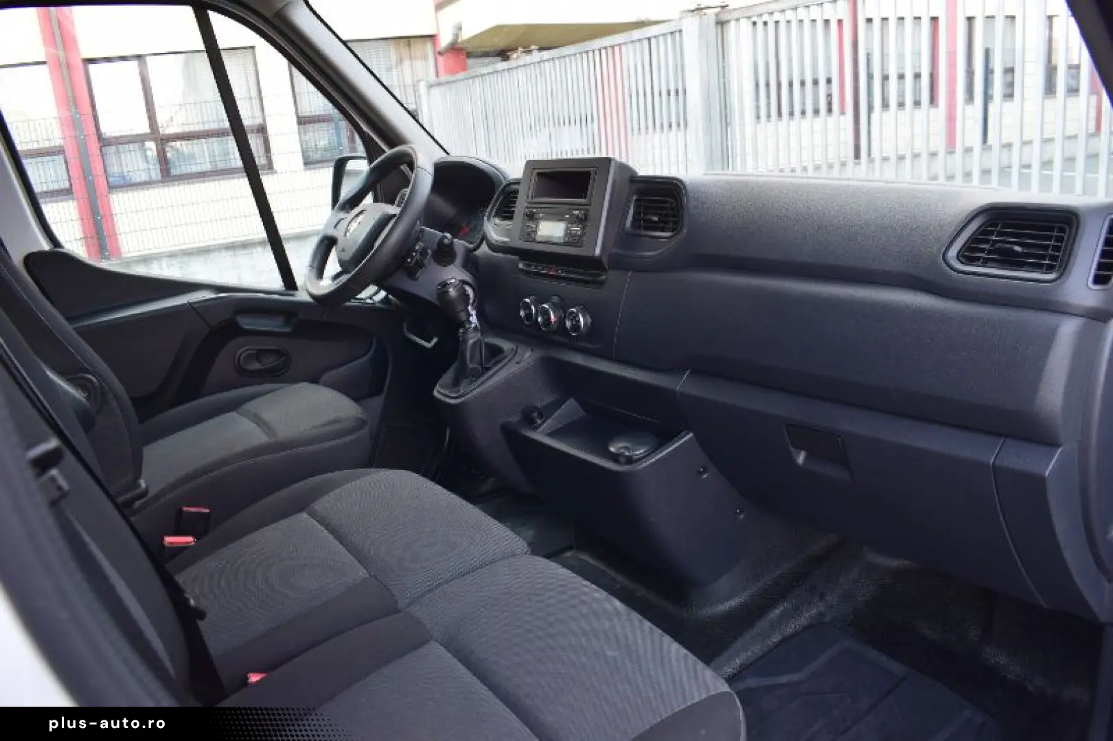 RENAULT MASTER 2.3 dCi 180 3 5t L2H2 Front Basis