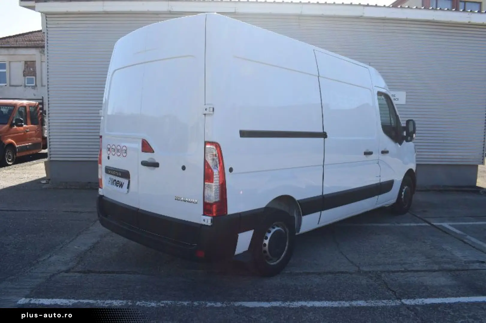 RENAULT MASTER 2.3 dCi 180 3 5t L2H2 Front Basis