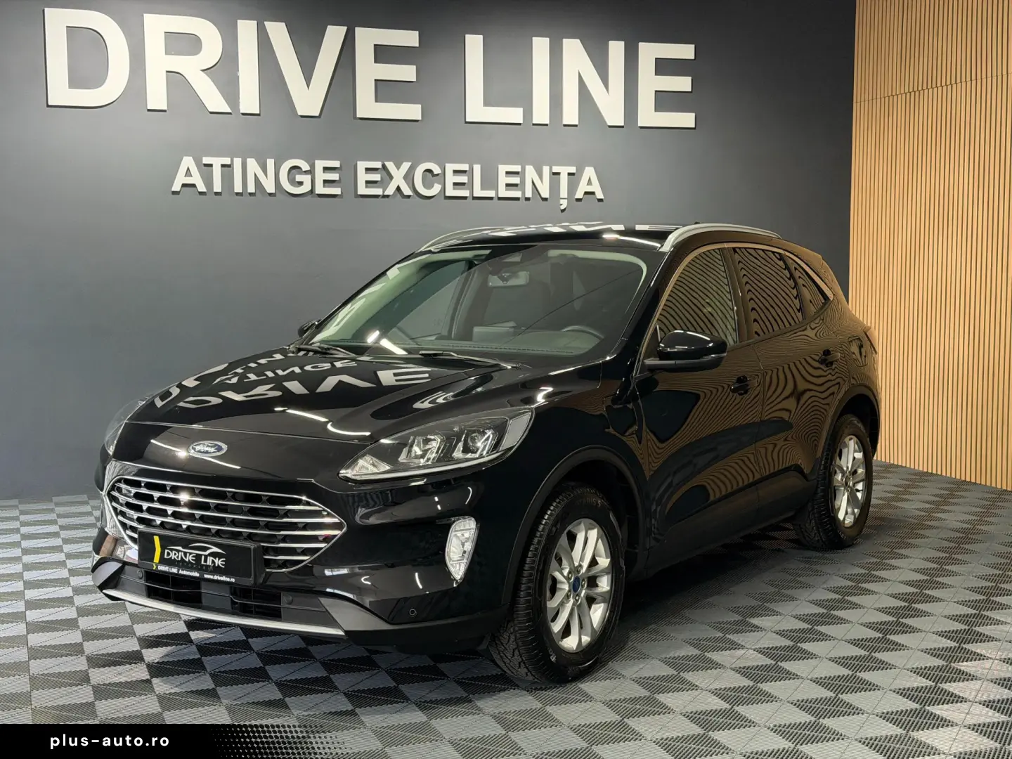 FORD Kuga 2.5 Duratec PHEV TITANIUM