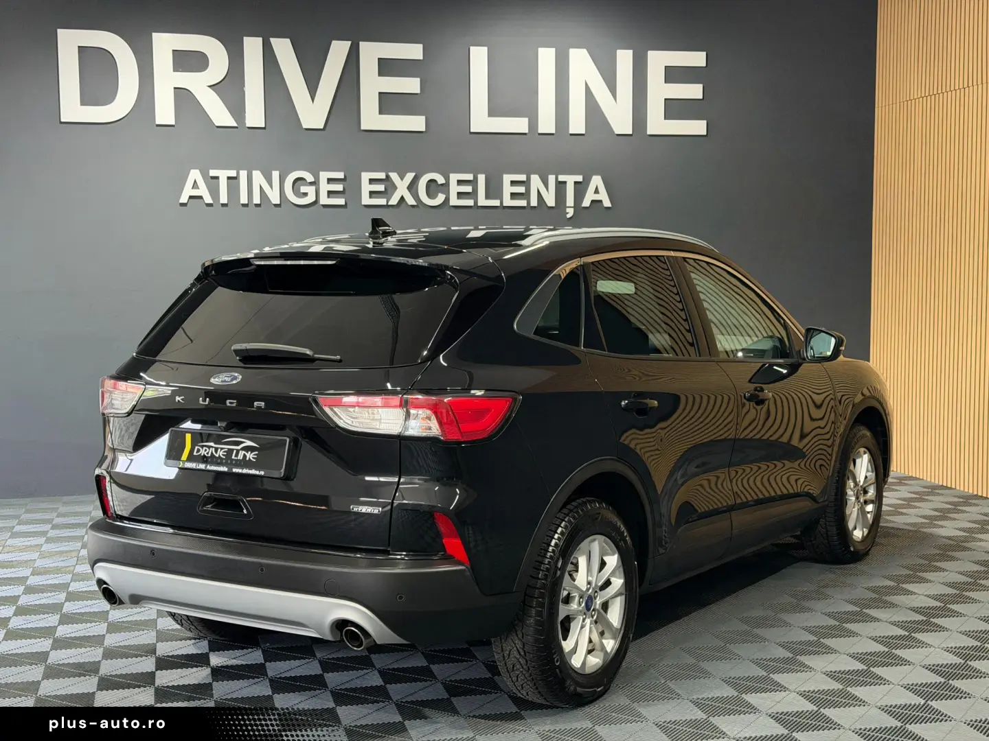FORD Kuga 2.5 Duratec PHEV TITANIUM