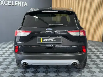 FORD Kuga 2.5 Duratec PHEV TITANIUM