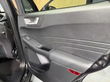 FORD Kuga 2.5 Duratec PHEV TITANIUM