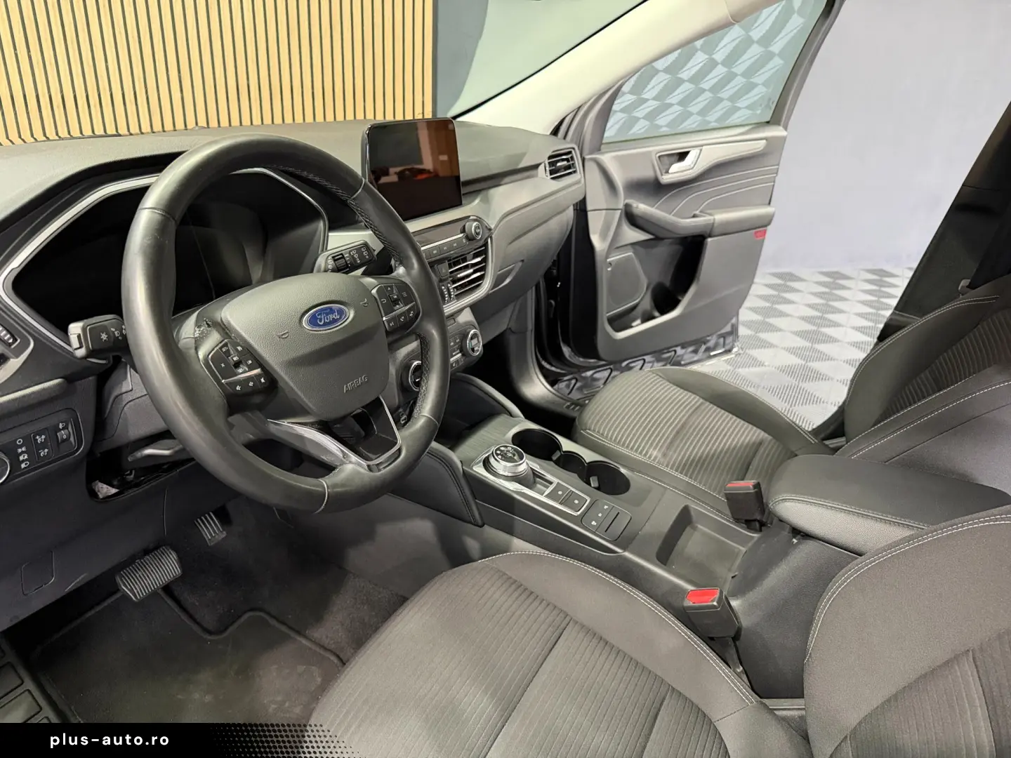 FORD Kuga 2.5 Duratec PHEV TITANIUM