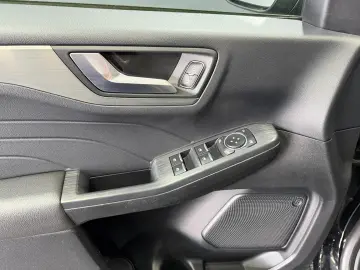 FORD Kuga 2.5 Duratec PHEV TITANIUM