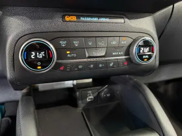 FORD Kuga 2.5 Duratec PHEV TITANIUM