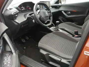 PEUGEOT 2008 Active Pack KLIMA  ZV  PDC  RFK  BC  Klima