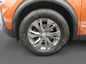 PEUGEOT 2008 Active Pack KLIMA  ZV  PDC  RFK  BC  Klima