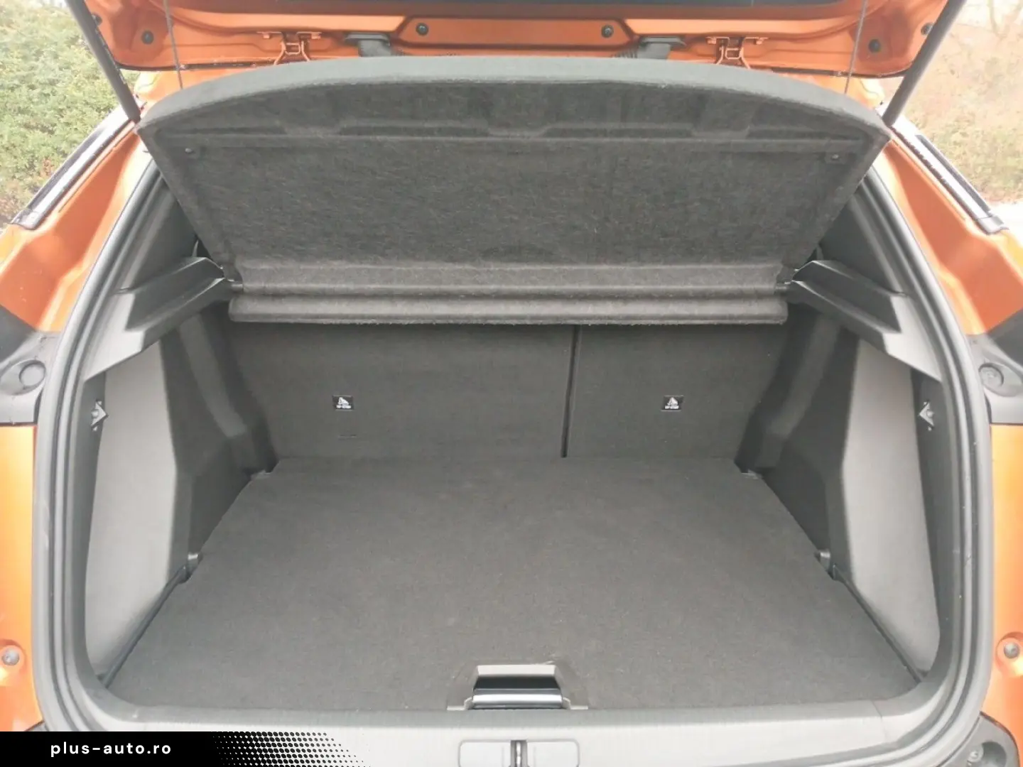 PEUGEOT 2008 Active Pack KLIMA  ZV  PDC  RFK  BC  Klima