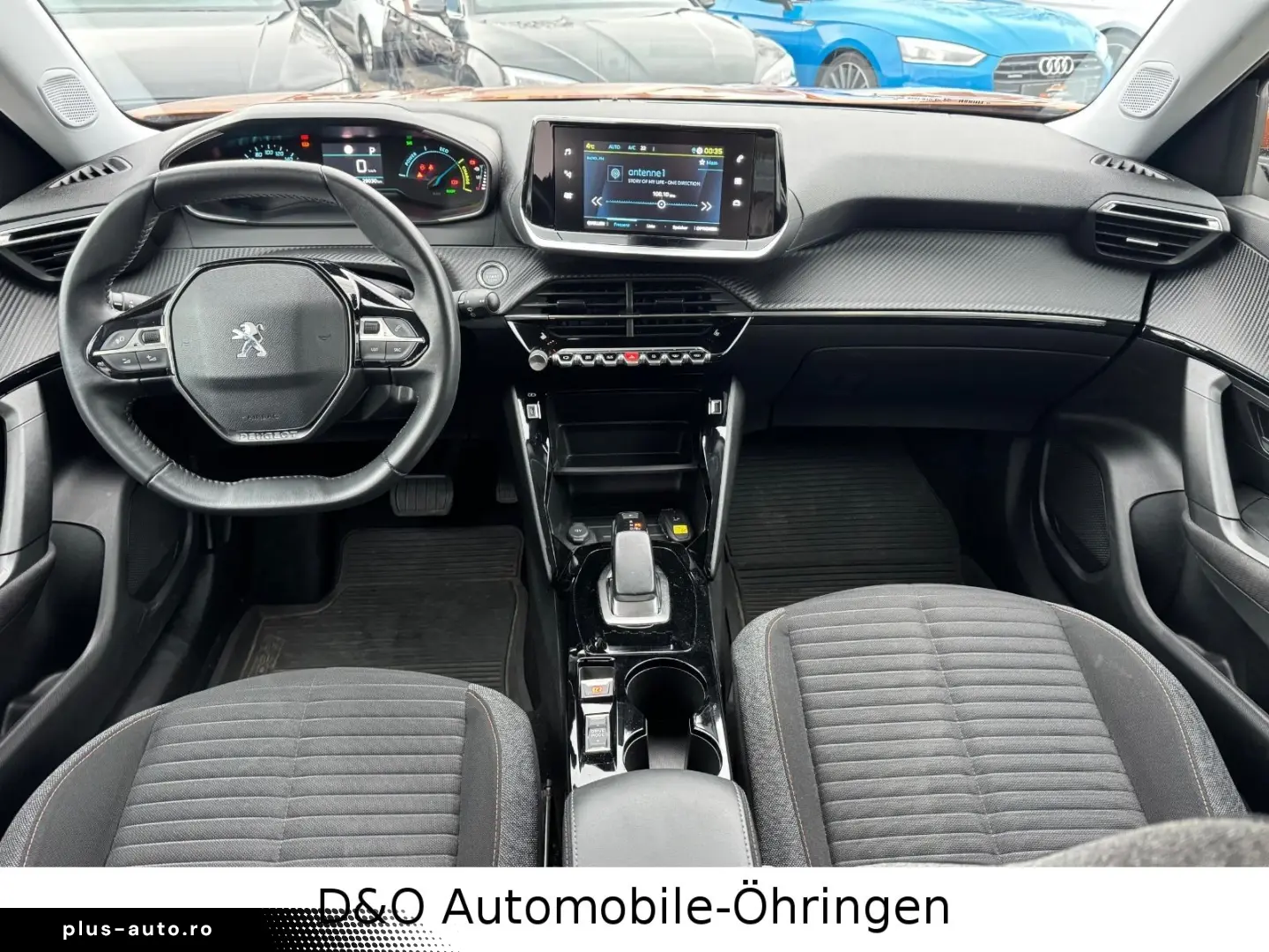 PEUGEOT 2008 e- Active Navi PDC LM-Felgen  1.-Hand