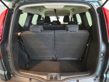 DACIA JOGGER 1.6 Hybrid 140HP EXTREME 7 locuri