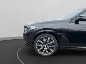 BMW X6 xDr40d MSp AirSusp IconicGl DAProf HUD Ventil 360