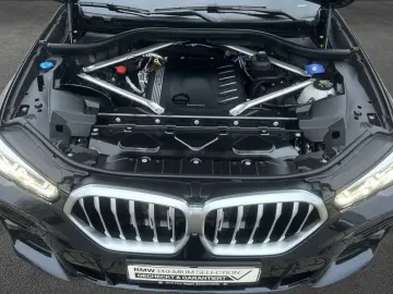 BMW X6 xDr30d Massage Ventilation HUD