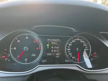 Audi A4 Diesel 2.0 2013 Manuala