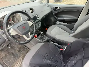 Seat Ibiza Diesel 1.2 2011 Manuala