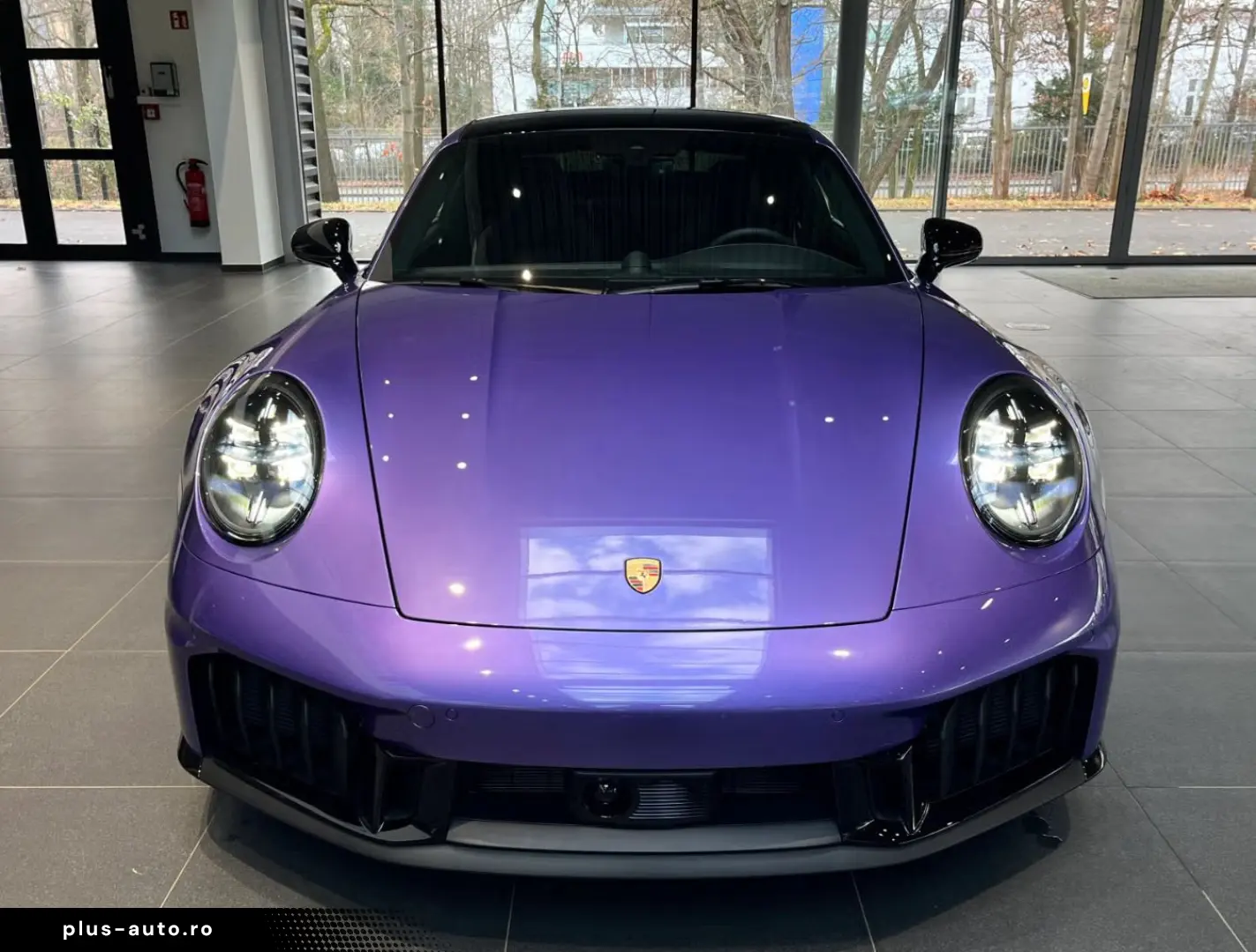 Porsche 911 Carrera GTS in PTS Color