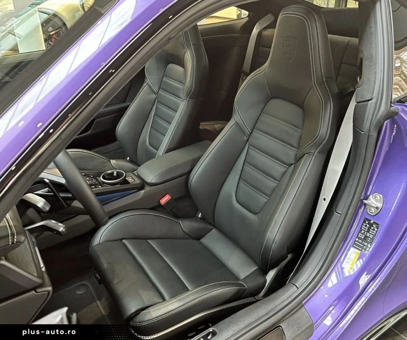 Porsche 911 Carrera GTS in PTS Color