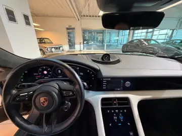 PORSCHE Taycan Sport Turismo Perf. Bat.  Sport Chrono