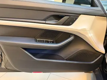 PORSCHE Taycan Sport Turismo Perf. Bat.  Sport Chrono